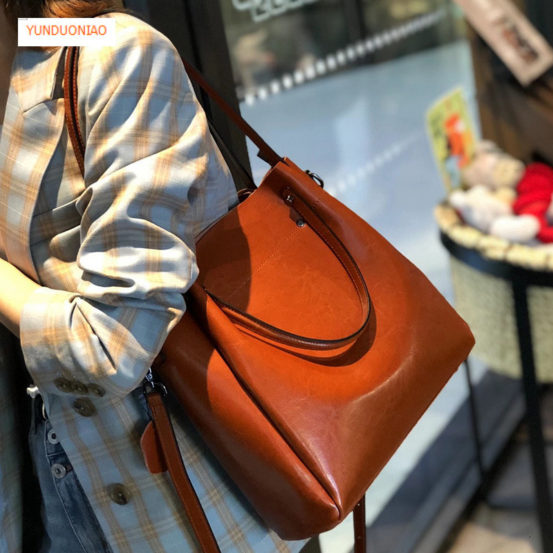 New cowhide women's shoulder bag luxury handbag new autumn and winter designer bag large capacity genuine leather women's crossbody bag
