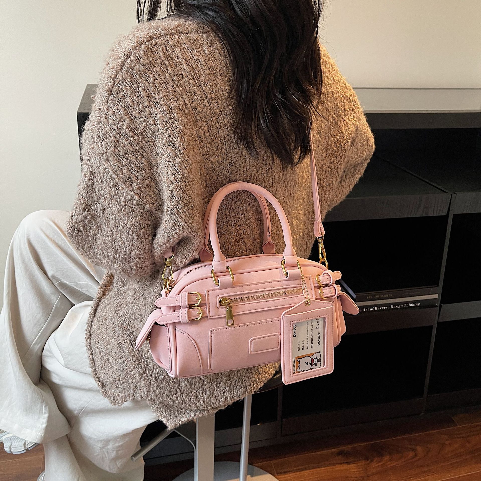 Luxury Brand Designer Bag Post-Apocalyptic Style Motorcycle Bag For Women, Autumn/Winter 2025 New Trendy Fashion Bowling Bag, Versatile Shoulder Cross