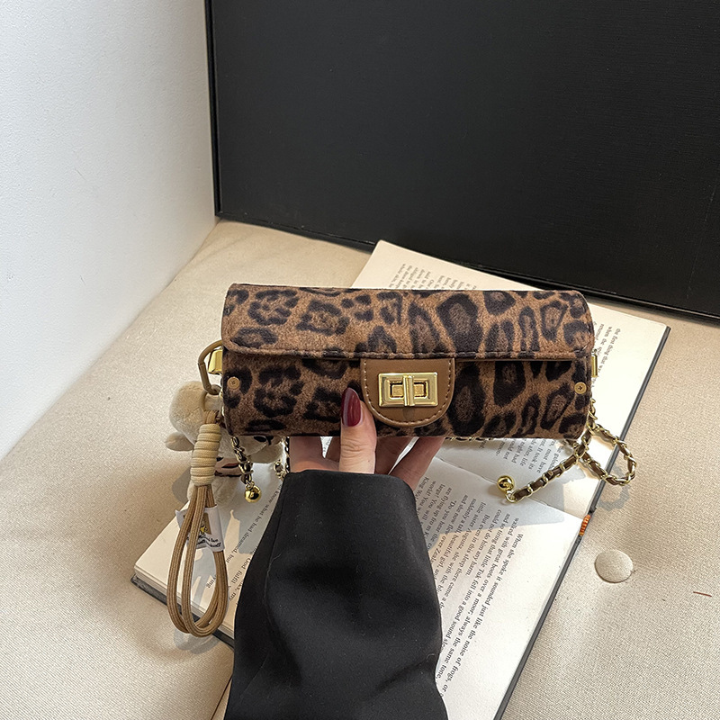 Luxury Brand Designer Bag Leopard Print Baguette Bag For Women 2025 Early Spring New Fashion Single Shoulder Bag High-End Sense Elegant Crossbody Smal