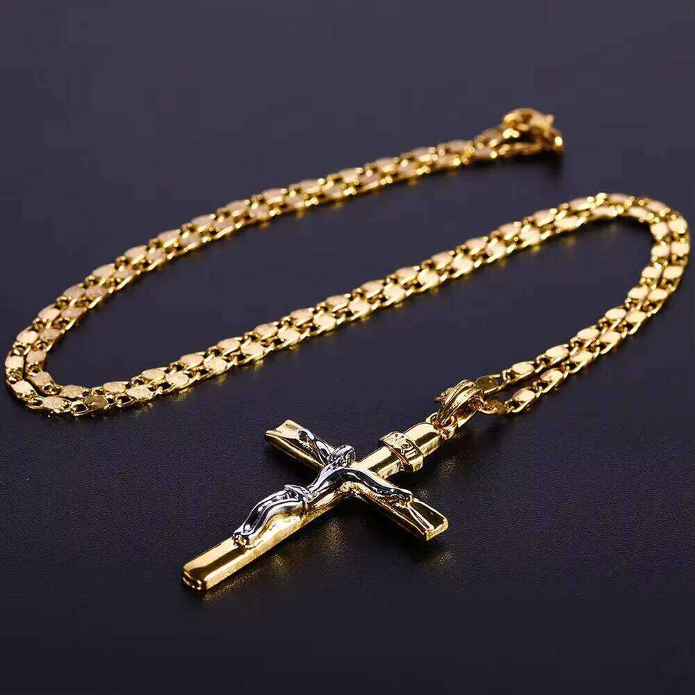 Hiphop Gold Plated Religious Jesus Pendant Jewelry Chain Men and Women Cross Necklace
