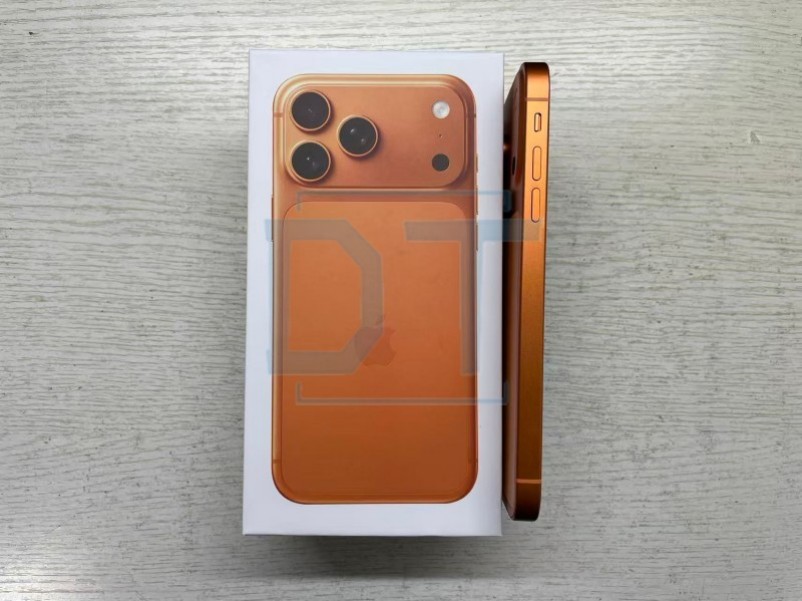 Apple Original iphone 11 in iphone 17 pro style phone Unlocked with iphone 11 Covert to iphone17Pro box sealed 4G RAM smartphone,A+Excellent Condition