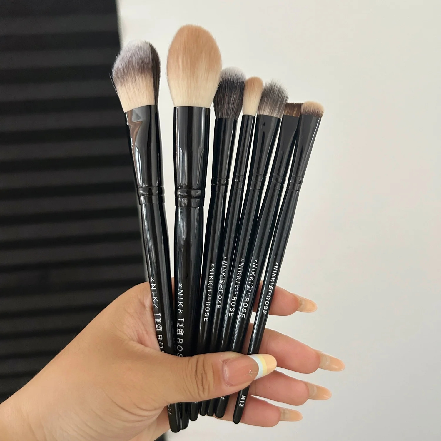 BKNikki Pro Artist Makeup Brush Set 7PCS Professional Face Powder Blush Eyeshadow Brow Liner Cosmetic Brushes 251015