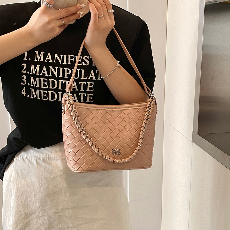 Luxury Brand Designer Bag Chain Shoulder Bag For Women 2025 New Korean Fashion Versatile Crossbody Bag High-End Woven Bucket Bag For Women