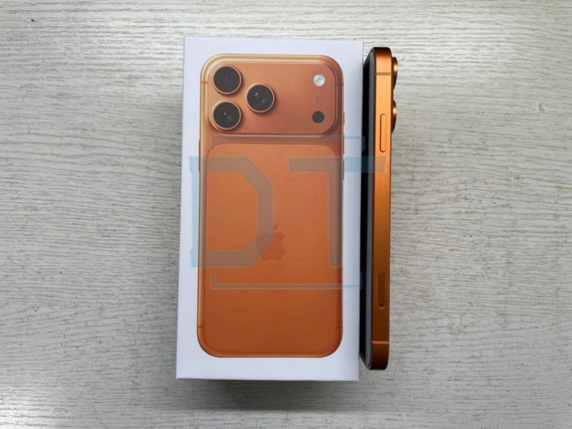 Apple Original iphone 11 in iphone 17 pro style phone Unlocked with iphone 11 Covert to iphone17Pro box sealed 4G RAM smartphone,A+Excellent Condition