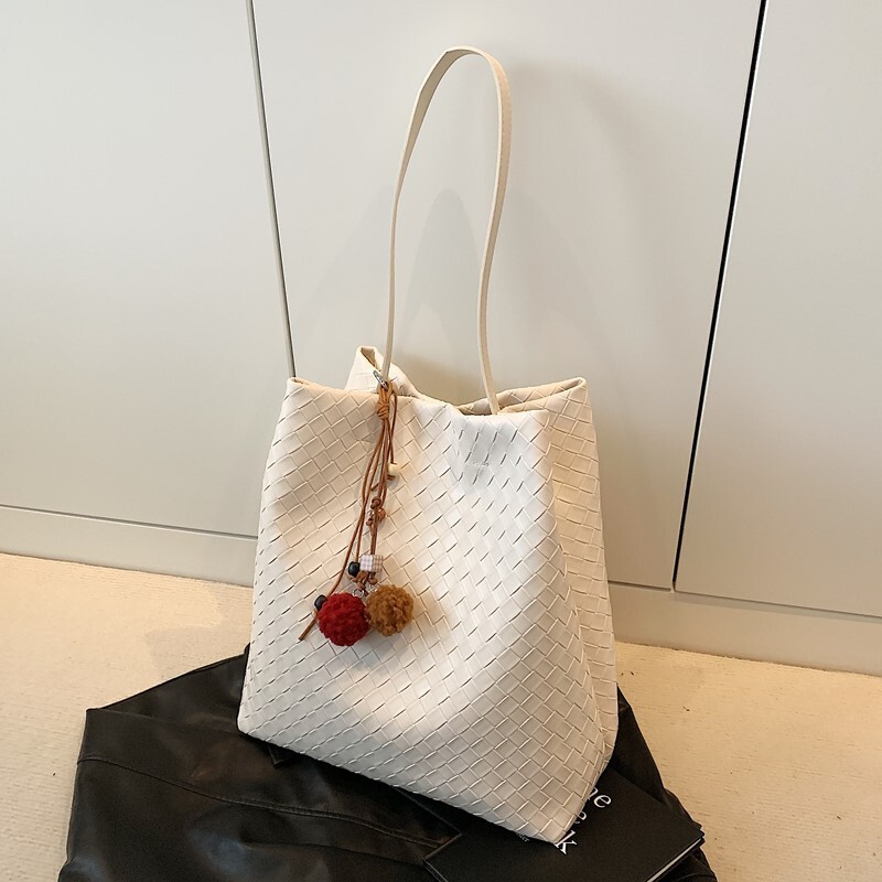 Luxury Brand Designer Bag 2025 New Niche Design Woven Shoulder Bag For Women Korean Version High-End Trendy Versatile Handbag For Women