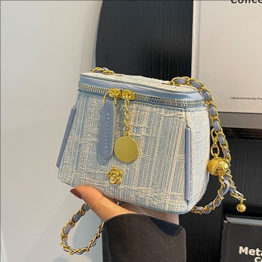 Luxury Brand Designer Bag High-End Single Shoulder Underarm Bag For Women, New Stylish Denim Chain Bag, Trendy Casual Fashion Crossbody Bucket Bag