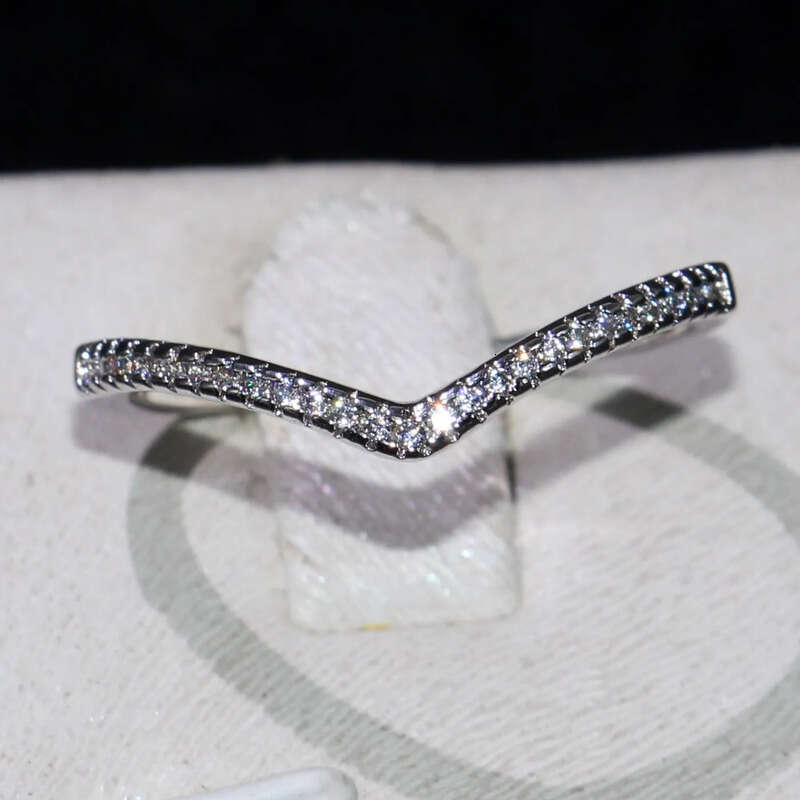 Big Promotion Wholesale Professional Deluxe Jewelry Sterling Sier Pave White Sapphire CZ Dia Women Wedding Band V Ring Gift BOX