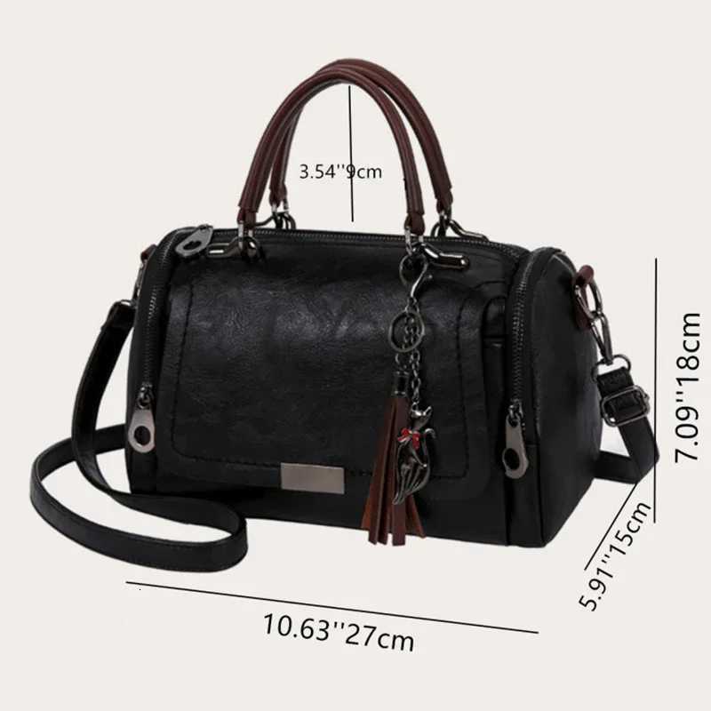 Tassel Decor Womens Large Capacity Shoulder Bag Fashion Zipper Crossbody Bags With Removable Strap Boston Handbag Z251018