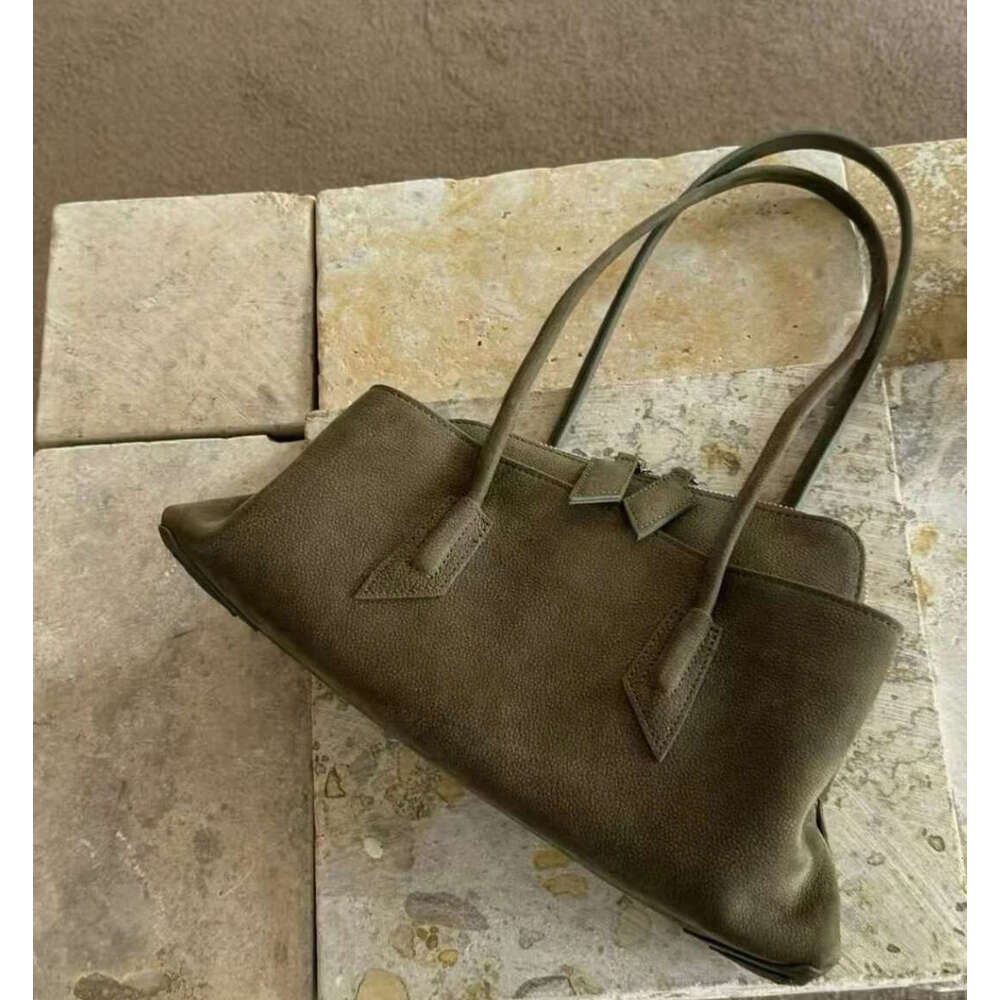 Cowhide velvet shoulder bag Retro Crocodile Pattern Large Capacity Tote Design Women's Pleated Leather Shoulder Female Daily Commuter Bag 2025 Be