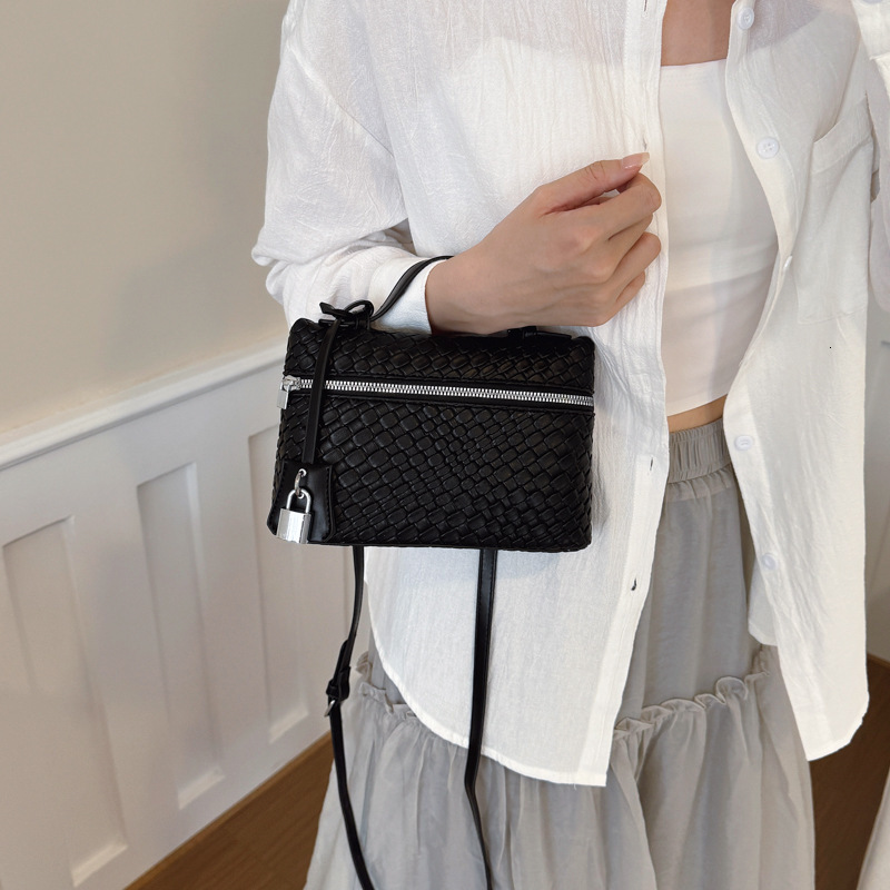 Luxury Brand Designer Bag Handbag For Women New Embossed Woven Box Bag Small Square Bag Niche Exquisite Small Lock Pendant Single Shoulder Crossbody B