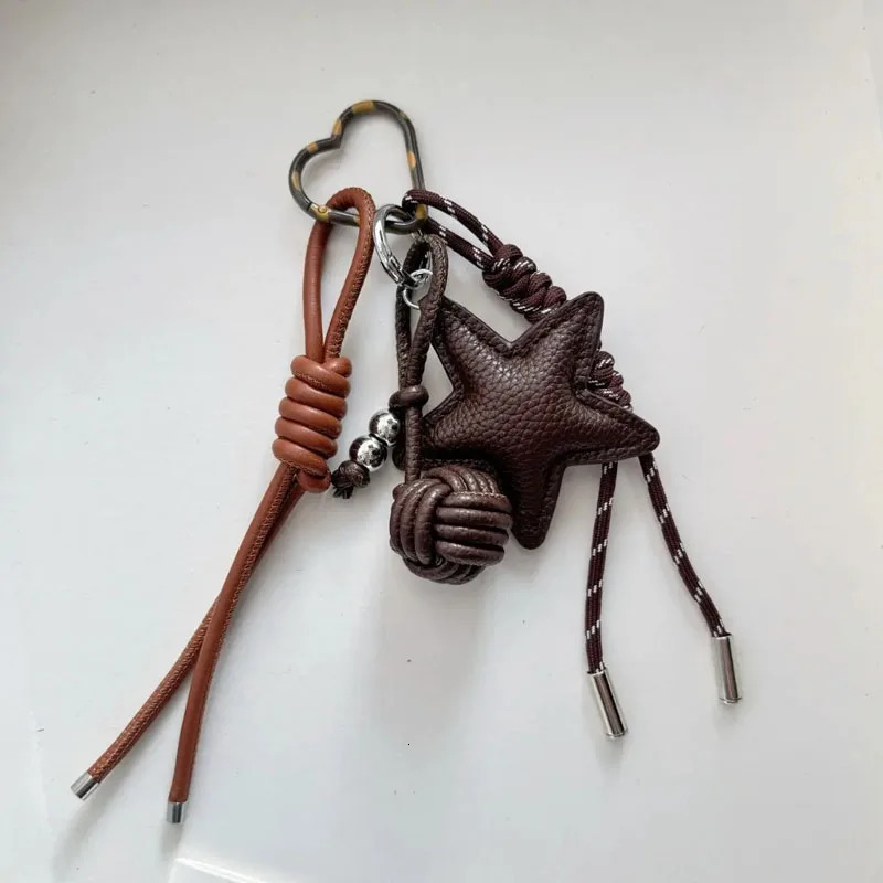 Leather Star Keychain Pentagram Car Keyring with Woven PU Leather Rope Ball Pendant Creative Bag Charms 251017