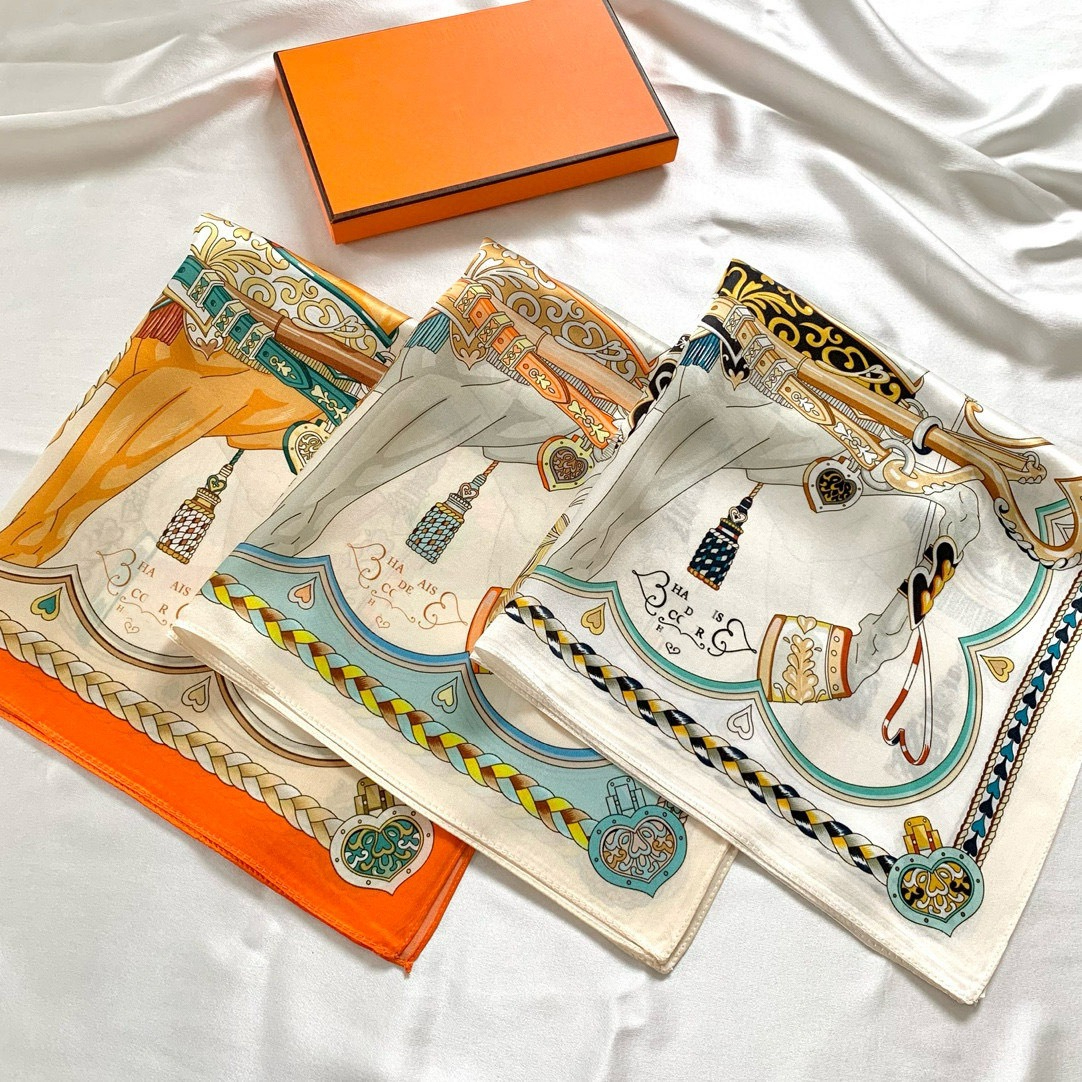 silk Scarf Women 100% Mulberry Real Silk Scarf 53cm Luxury Neckerchief Brand Chains Horse Designer Handbag Decorate