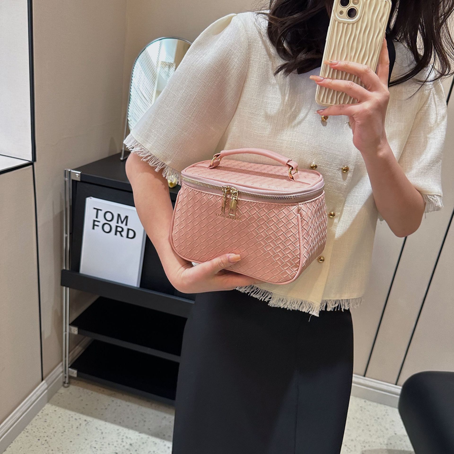 Luxury Brand Designer Bag Internet Celebrity New Style Woven Makeup Bag Travel Portable Multifunctional High-End Large Capacity Cosmetic Organizer Bag