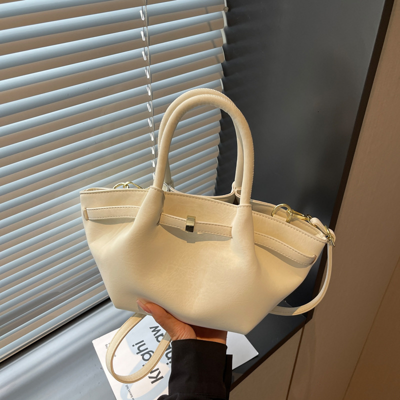 Luxury Brand Designer Bag Frosted Vegetable Basket Bag For Women, New High-End Bucket Bag, Simple And Fashionable Commuter Shoulder Handbag