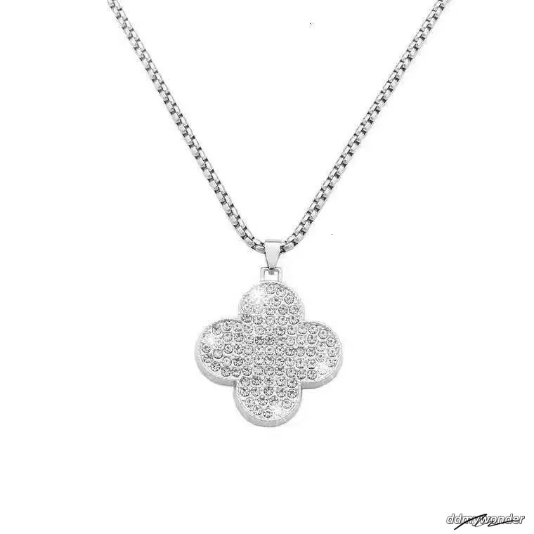 Elegant Four-Leaf Clover Pendant Necklace: Long Titanium Steel Sweater Chain For Women, Autumn & Winter Fashion Ddmywonder