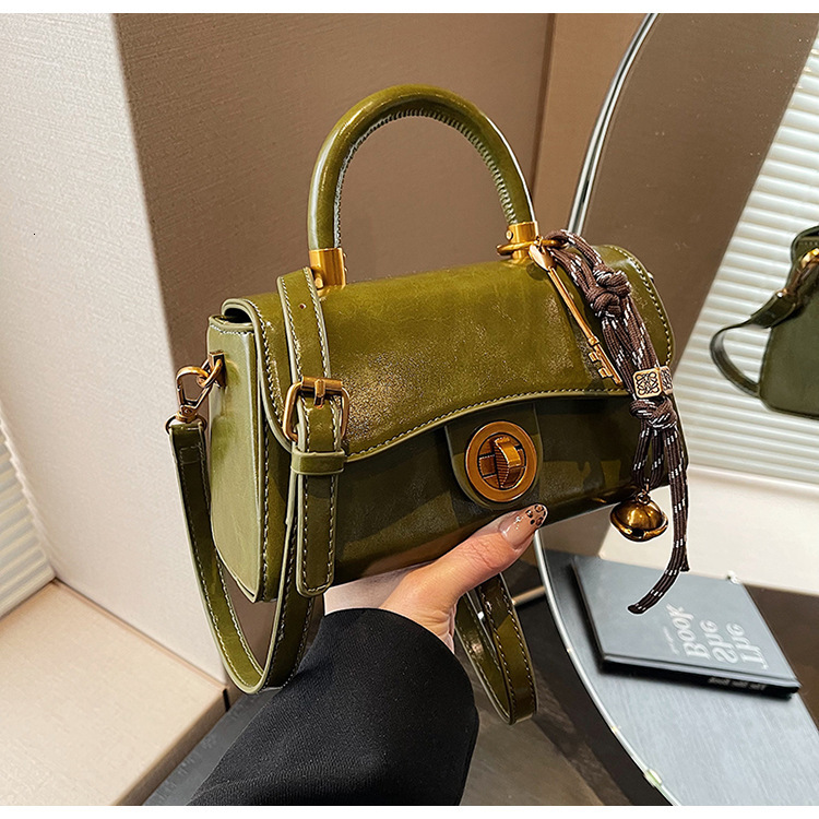 Luxury Brand Designer Bag Niche Handheld Melad Bag For Women 2022 Autumn Winter New Simple Small Square Bag Versatile Shoulder Crossbody Bag