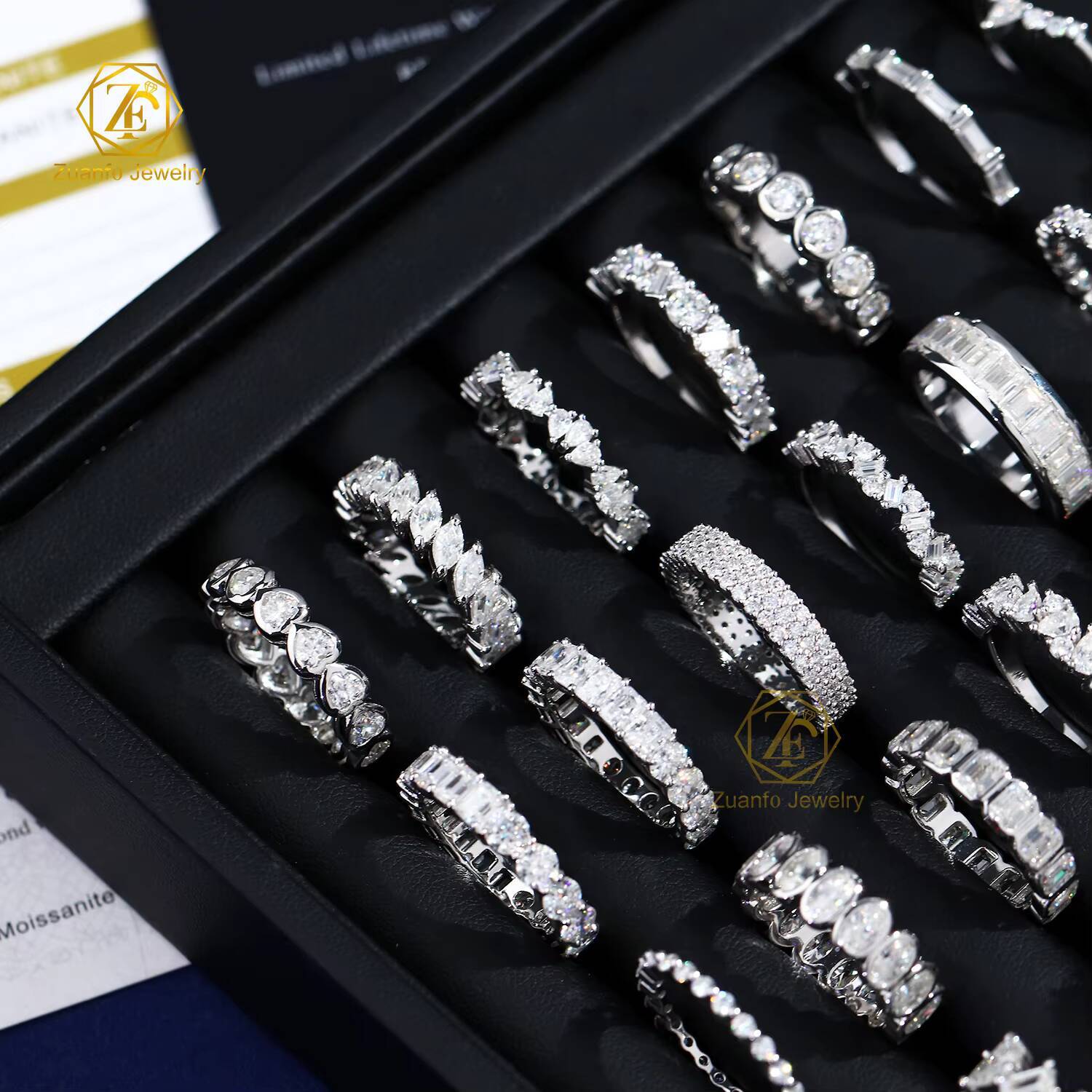 Luxury Jewelry 925 Silver Gold Plated D VVS1 Round Oval Emerald Cut Moissanite Diamond Eternity Band Ring for Men Women