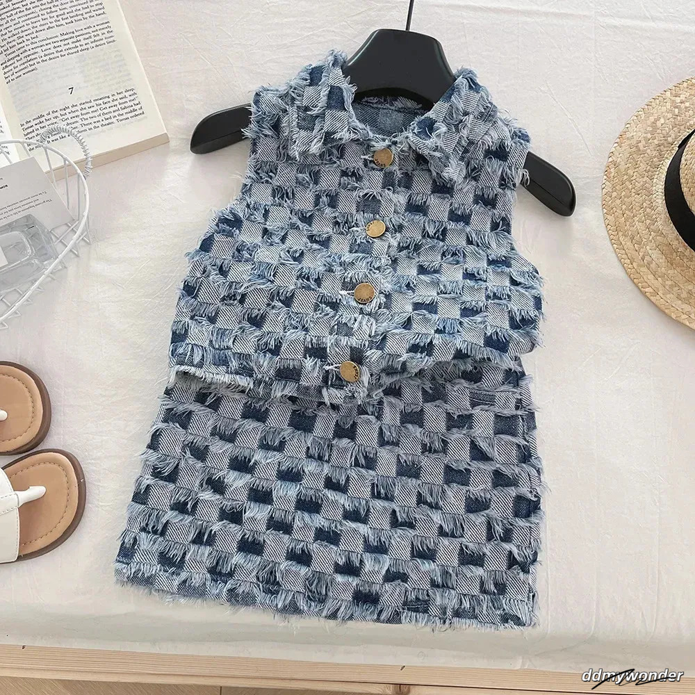 Checkered Vest And Skirt Set - Two-Piece Outfit With Lapel Detail For Summer Casual Wear Ddmywonder