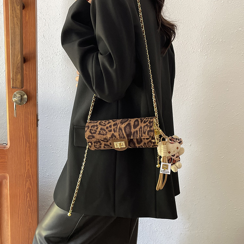 Luxury Brand Designer Bag Leopard Print Baguette Bag For Women 2025 Early Spring New Fashion Single Shoulder Bag High-End Sense Elegant Crossbody Smal
