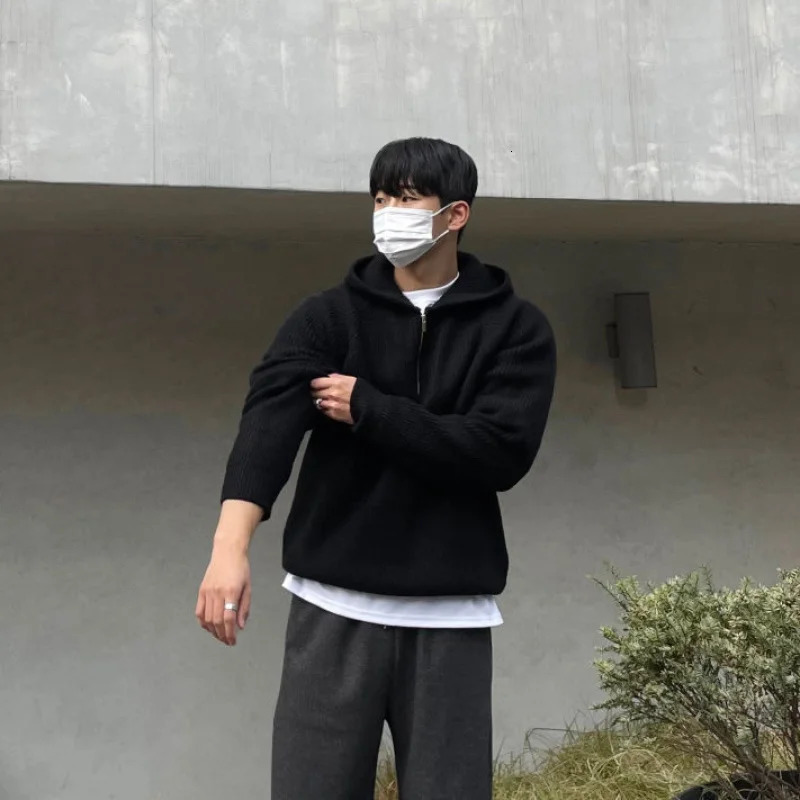 Autumn and winter sports fashion mens casual hooded knitted sweater warm jacket Korean version simple top 251015