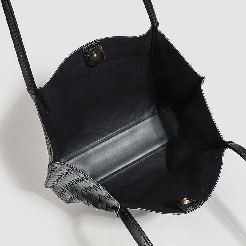 Luxury Brand Designer Bag 2025 Summer New Handwoven Women's Bag Light Luxury Simple Commuting High-End Feel Large Capacity Tote Bag