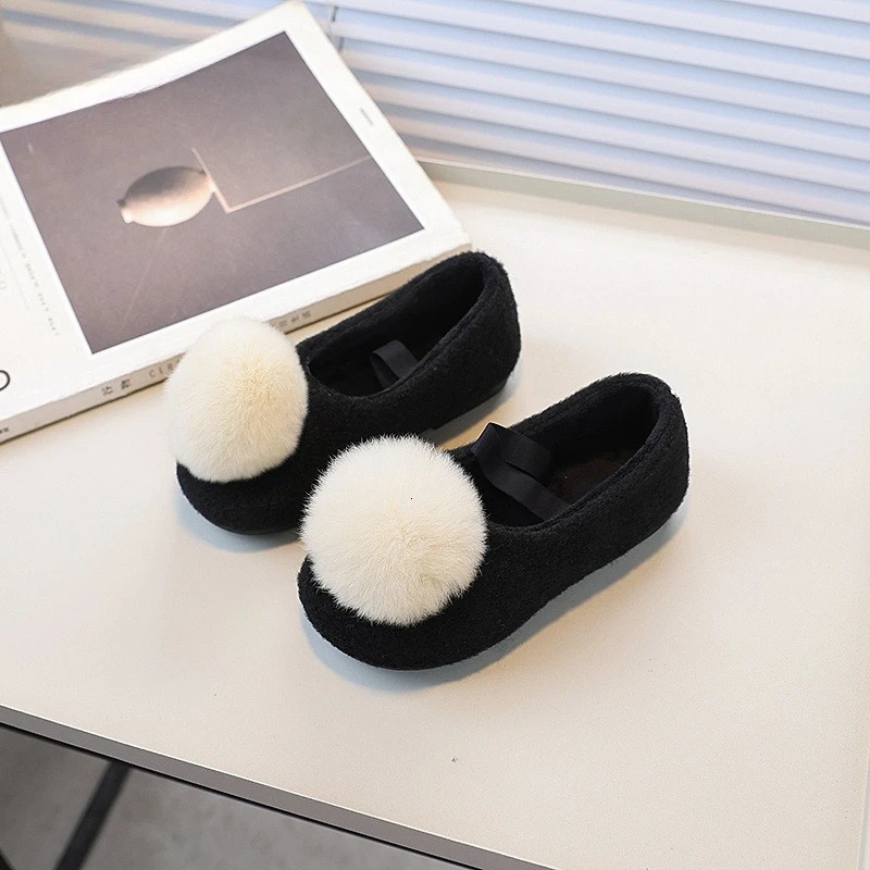 Winter Kids Causal Moccasin Girls Plush Shoes Soft Hairball Childrens Fashion Princess Flat Cotton Shoes Warm Furry Hairy 251014