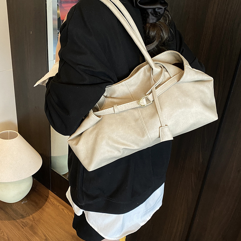 Luxury Brand Designer Bag Oil Wax Leather Large Capacity Bag For Women 2025 Spring New Versatile Shoulder Underarm Bag Handheld Tote Bag