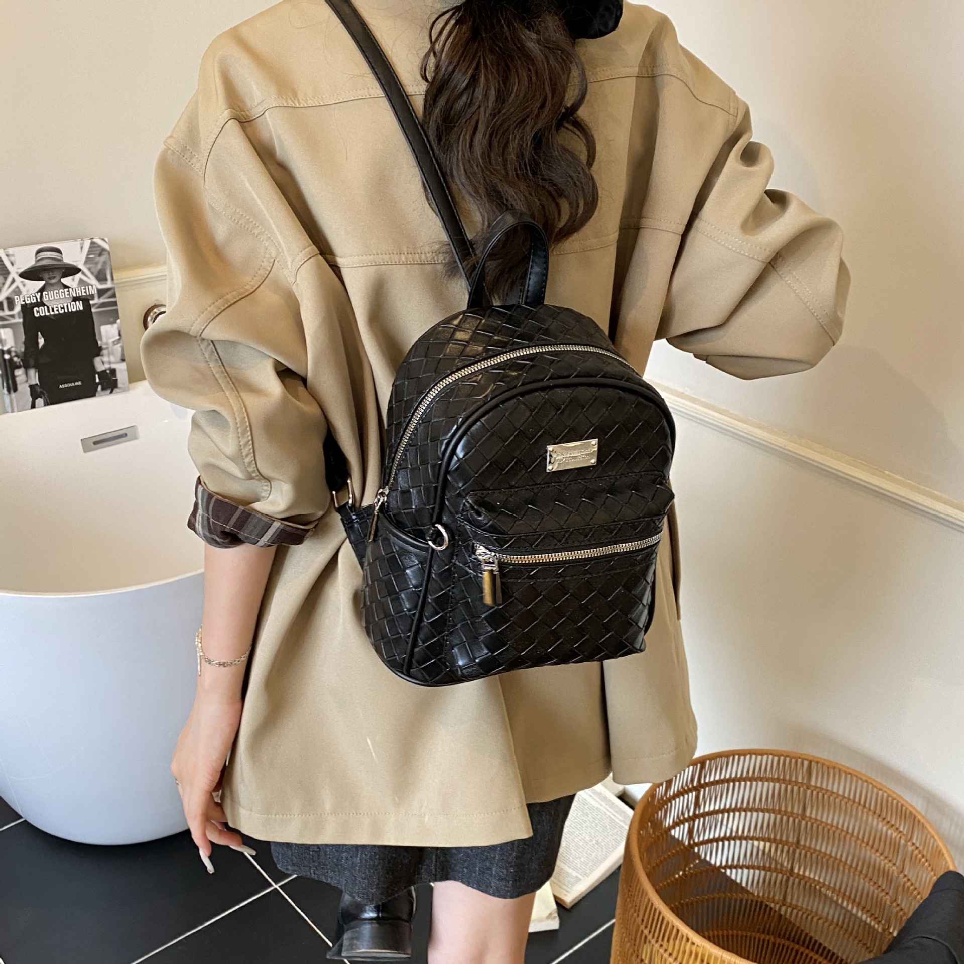 Luxury Brand Designer Bag Autumn And Winter High-End Backpack For Women 2025 New Model College Student Class Bag Commuting Lightweight Travel Backpack