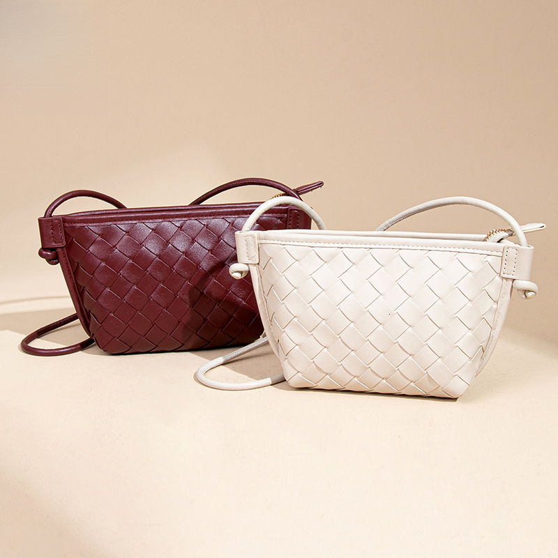 Luxury Brand Designer Bag New Solid Color Versatile Crossbody Woven Women's Bag Casual Creative Coin Purse Small Cute Mini Dumpling Bag