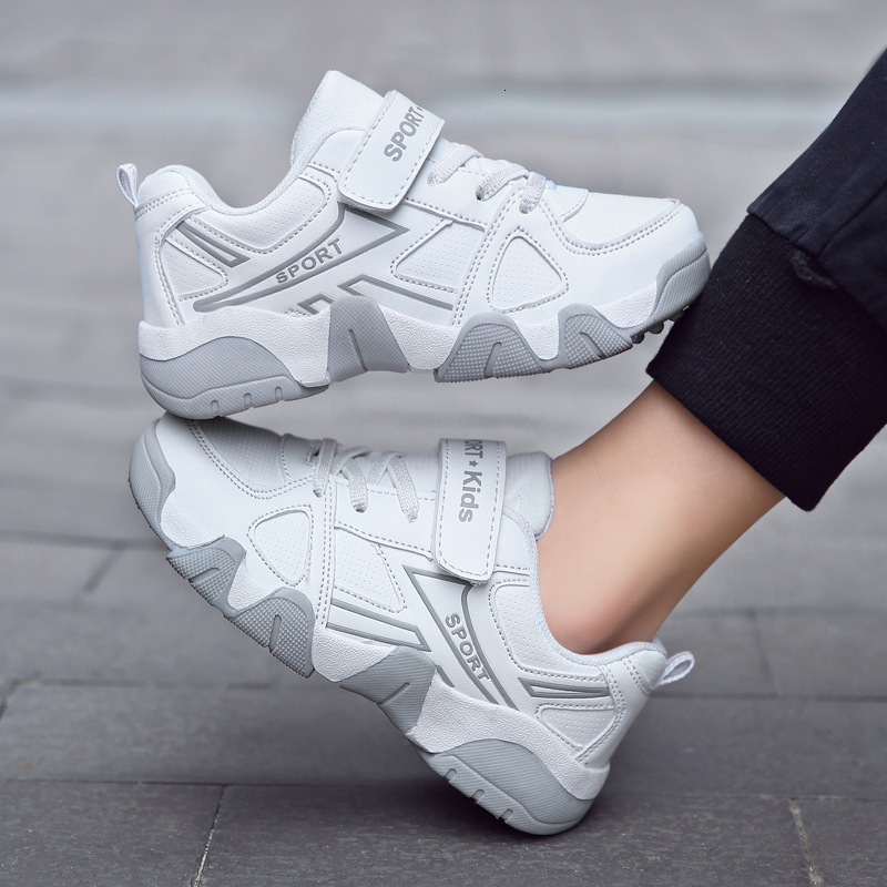 New fashionable and popular children's sports shoes, men's basketball and tennis, lightweight and breathable soft soled shoes, designer shoe