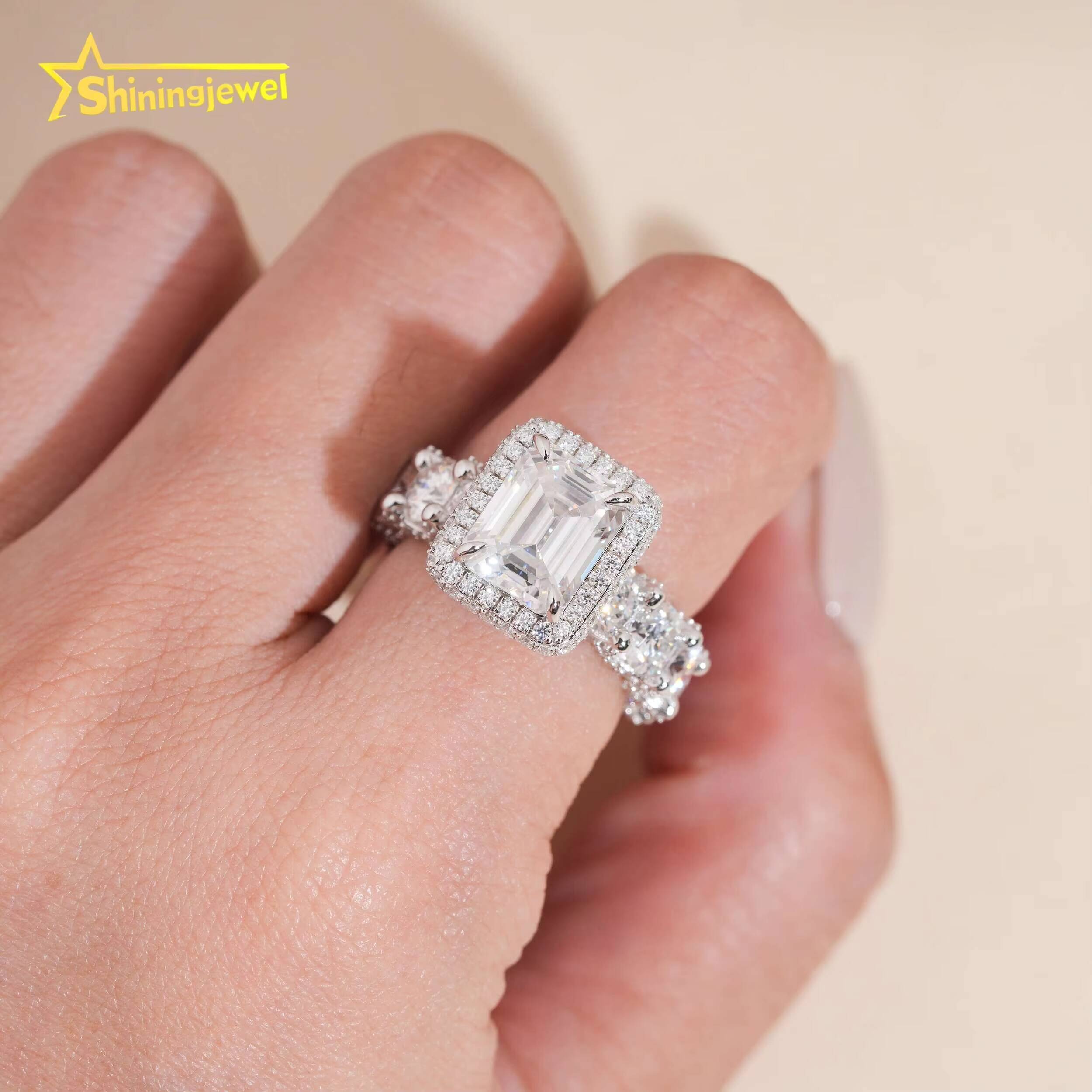 Luxury New Arrival Ring Emerald Cut Diamond Fully Iced Out Women Ring VVS Moissanite Hop Jewelry 925 Sliver Wedding Rings