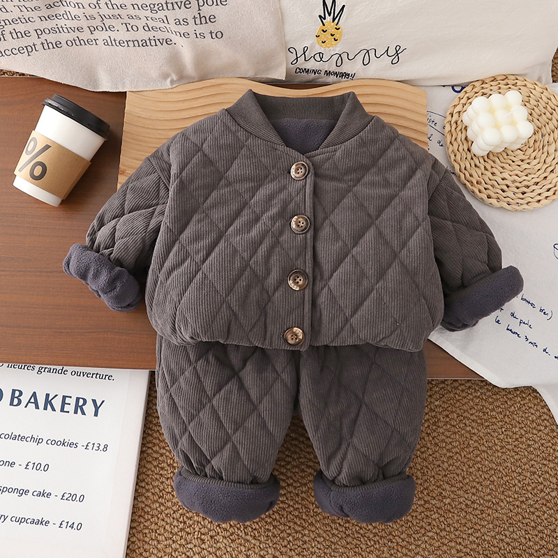Baby Winter Warmth Set 2025 Children's Clothing for Boys and Girls with Western Style and Thick Velvet Home Clothes, Two piece Outer Set