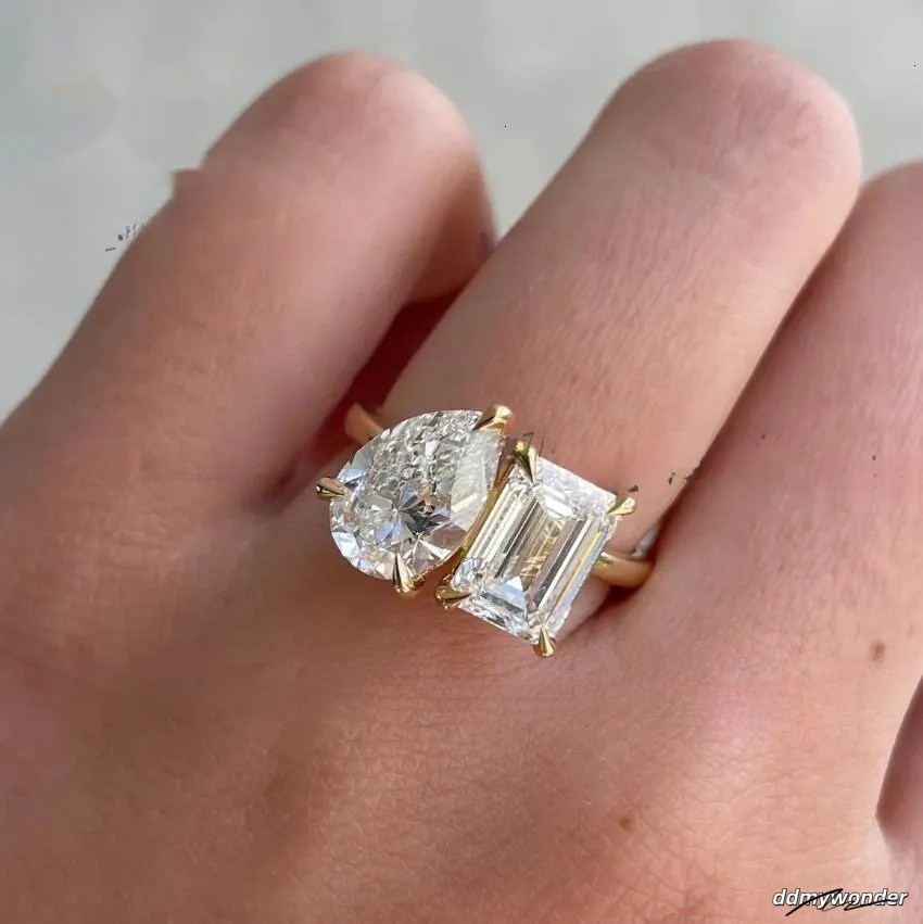 2025 Emerald And Pear Cut Graceful Dia Engagement 14K/ Yellow Gold Wedding Ring Toi Et Moi Style Ddmywonder