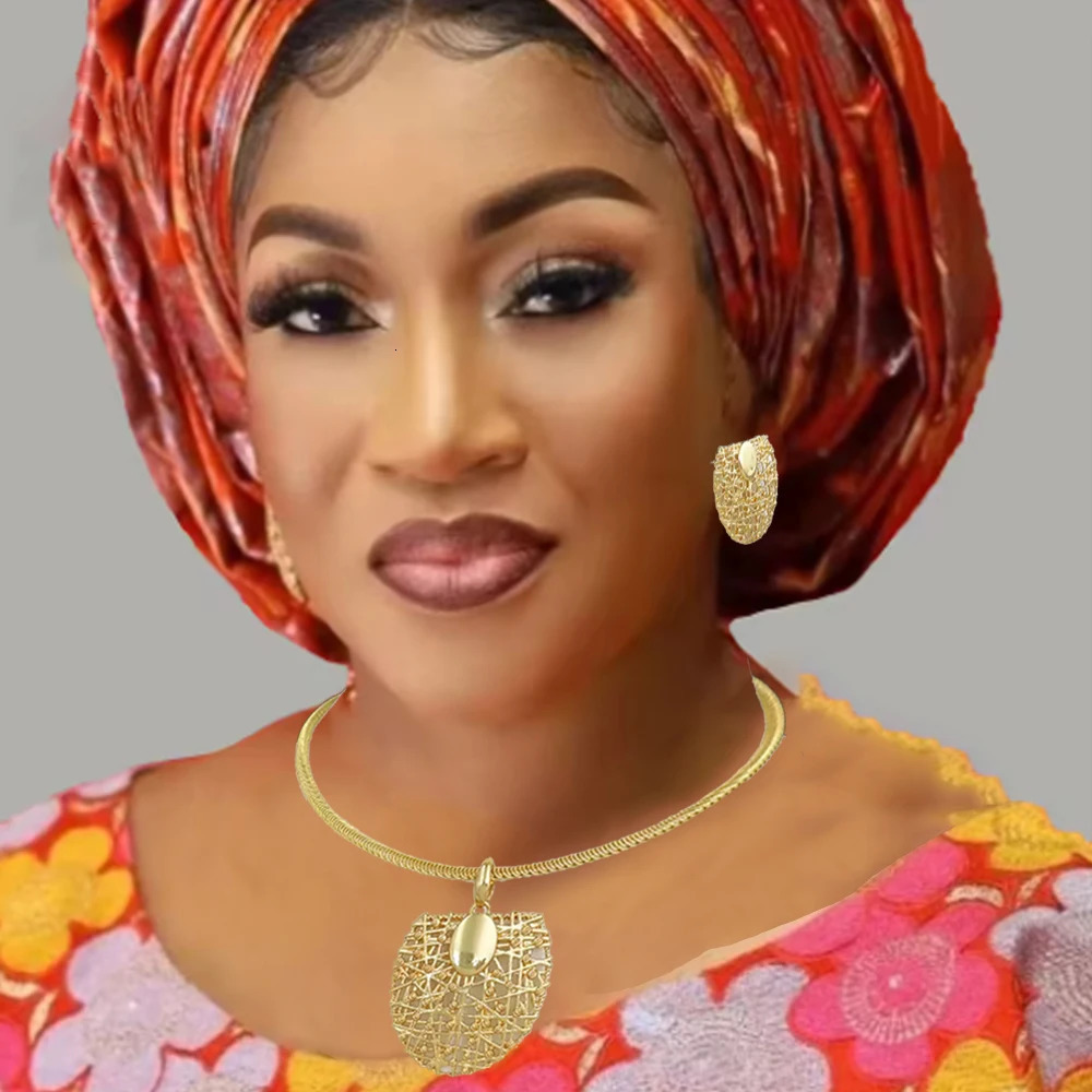 Gold Color Necklace Earrings Set For Women Unique Choker Pendant Earrings 3Pcs Set Jewelry Quality Accessories 251016