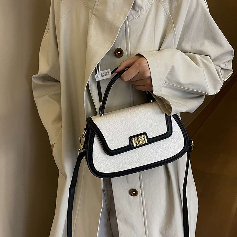 Free shipping designer Fashion Bags Handbag fashionable simple casual small square bag single shoulder crossbody women bag Exquisite