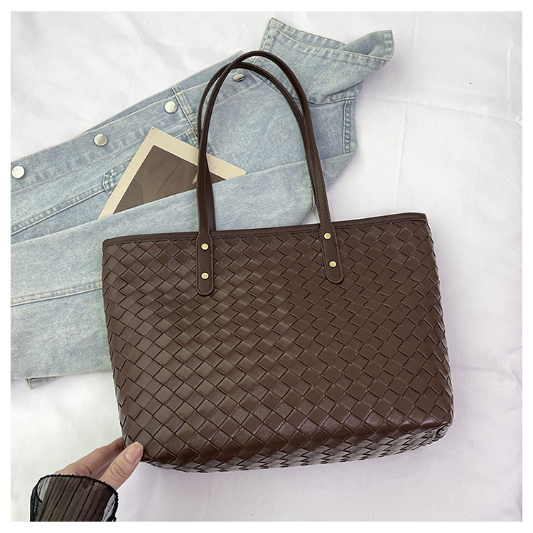 Luxury Brand Designer Bag This Year's Trendy Woven Bag For Women 2025 New Korean Version Simple Shoulder Bag Large Capacity Commuter Tote Bag