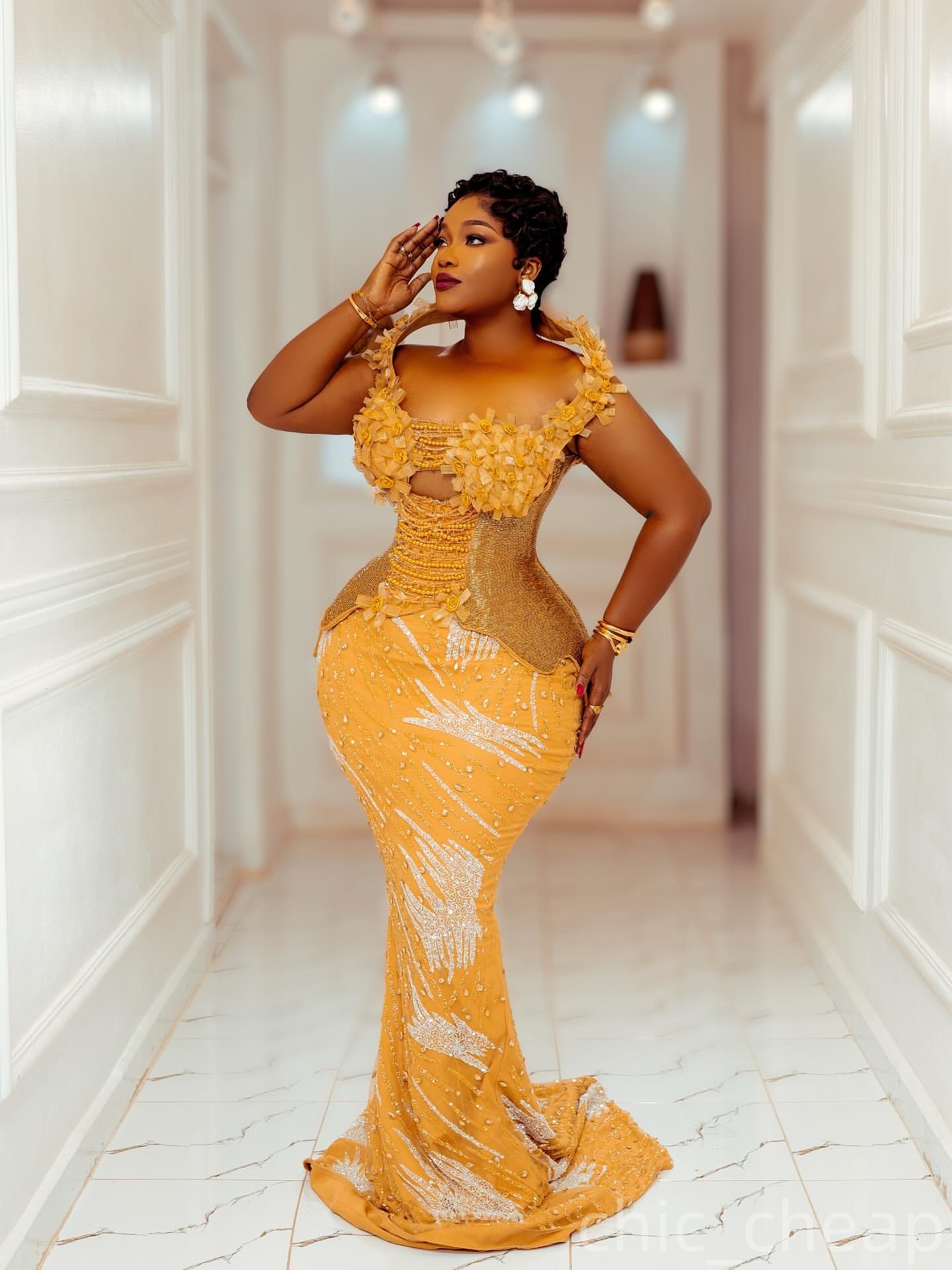 Yellow Mermaid Prom Dresses 2025 Flowers Beaded Crystals Lace Halter Evening Formal Party Second Birthday Engagement Gowns Plus Size Dress For Special