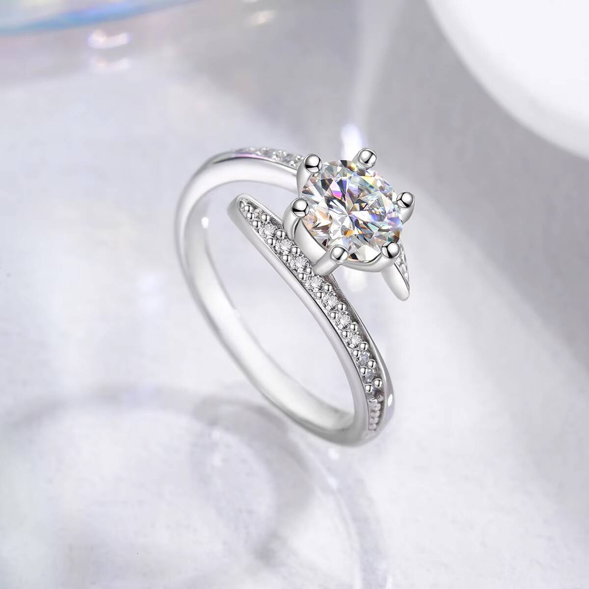 GRA Certified Wholesale Jewelry S925 Silver White Gold Plated D Diamond VVS1 Moissanite Engagement Ring for Weddings