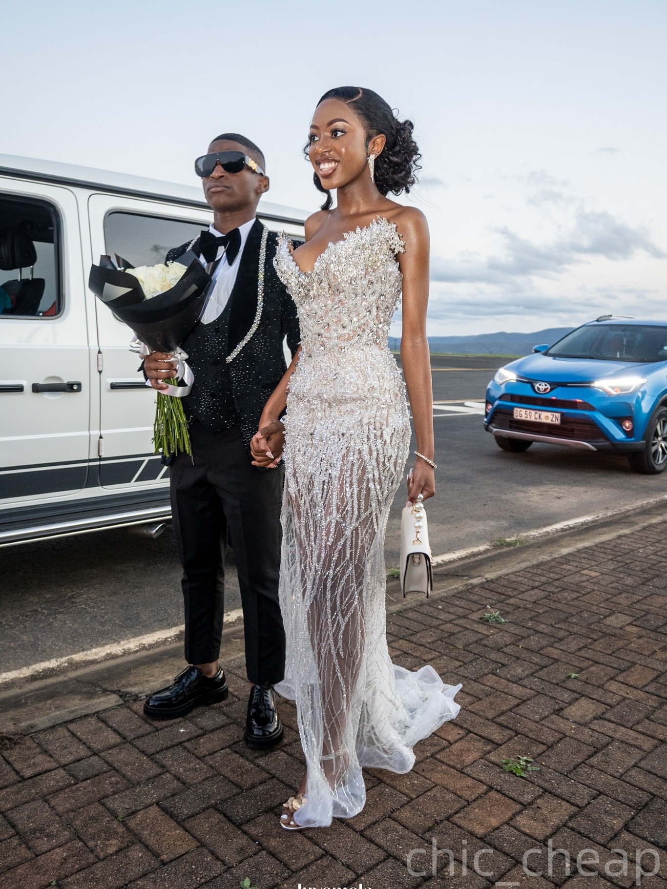 Ivory Mermaid Prom Dresses 2025 Beaded Crystals Pearls High Split Evening Formal Party Second Birthday Engagement Gowns Plus Size Dress For Special Oc