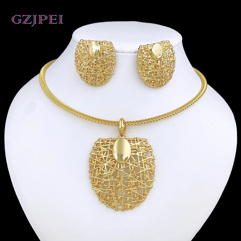 Gold Color Necklace Earrings Set For Women Unique Choker Pendant Earrings 3Pcs Set Jewelry Quality Accessories 251016