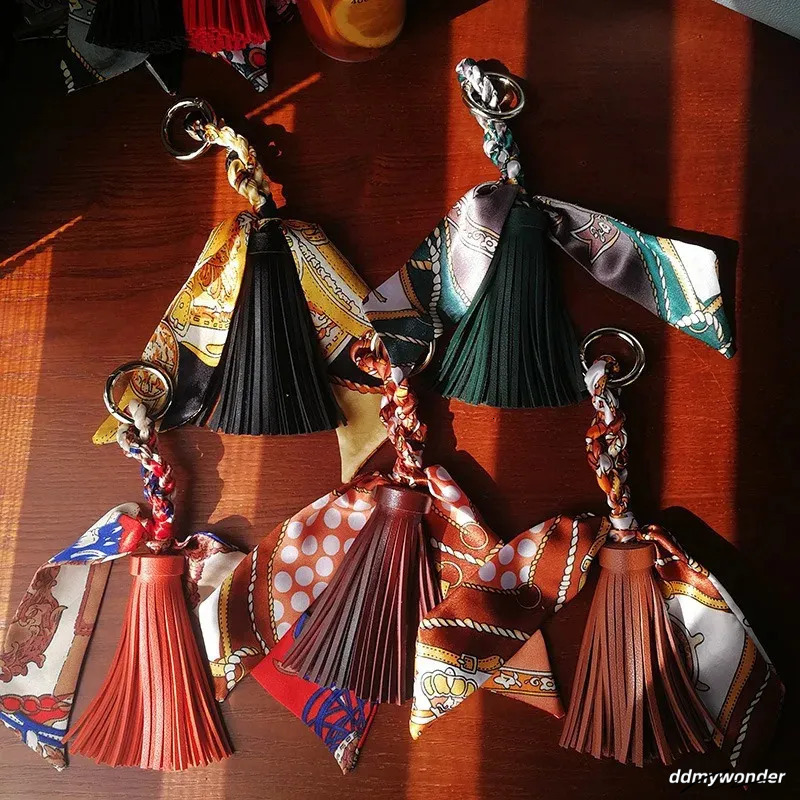 Style Silk Woven Key Lanyard Decoration Soft PU Leather Car Keychain Accessories Fashion Womens Tote Bag Jewelry Pendant 250227 Ddmywonder