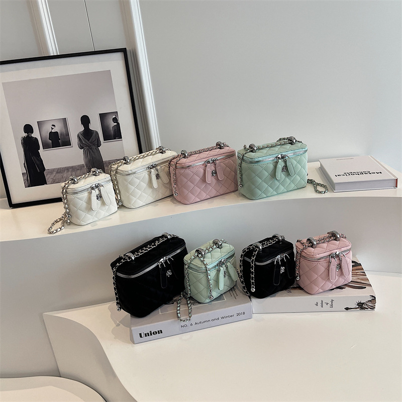 Free shipping designer Fashion Bags Fashion mini bag women chain bag single shoulder crossbody bag luxurious