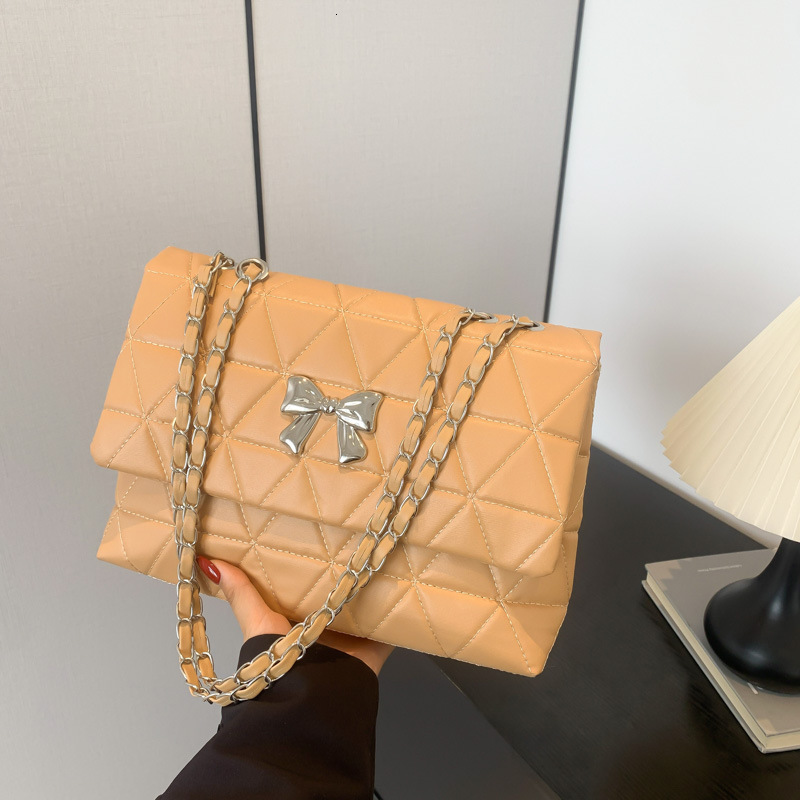 Luxury Brand Designer Bag Quilted Chain Bag For Women, Crossbody Bag, 2024 New Summer Model, Large Capacity, Solid Color, Stylish Shoulder Small Squar