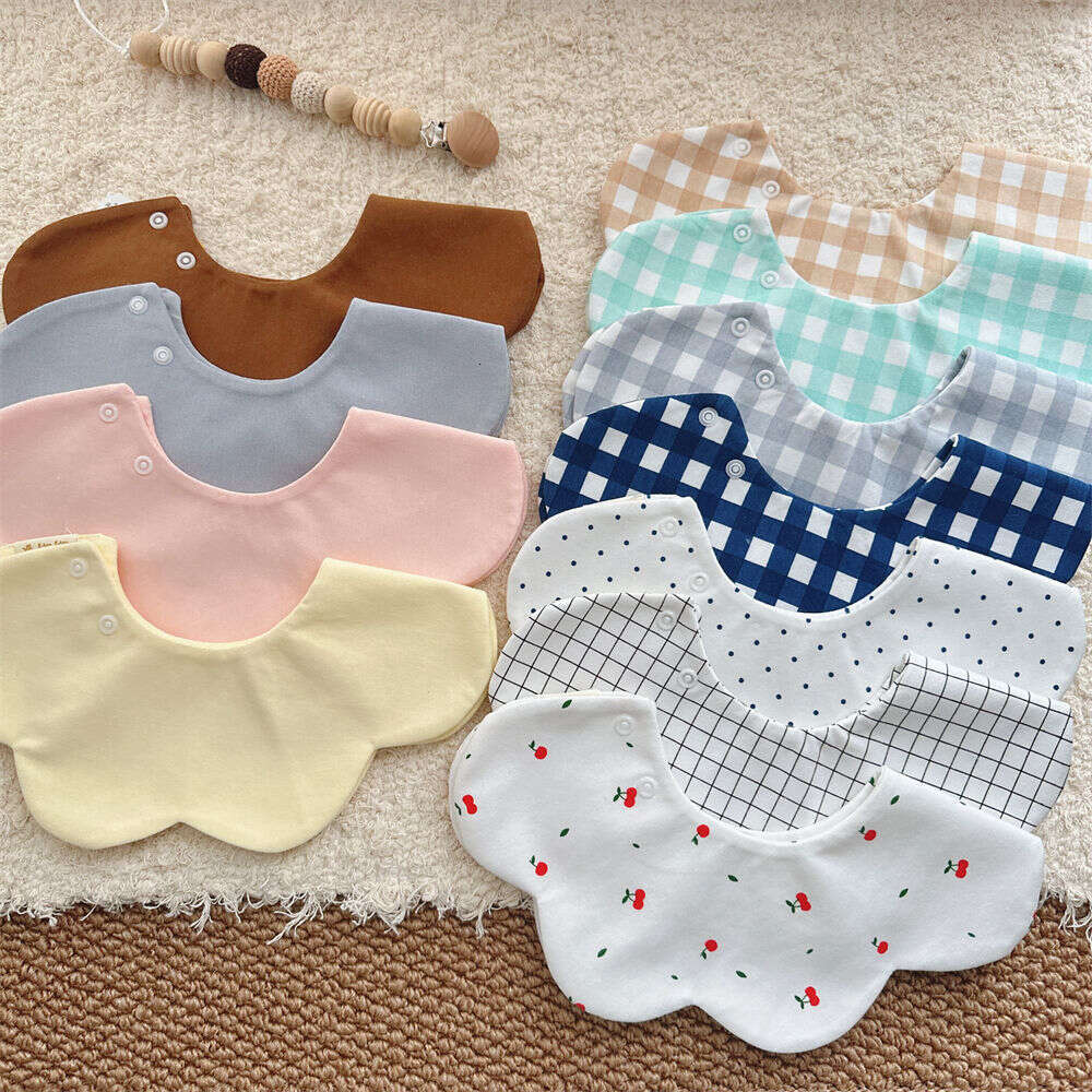 Double-Sided Pure Cotton Bibs Babies Girls And Boys Floral Design High Aesthetic Value Pink Color Suitable for Autumn Winter