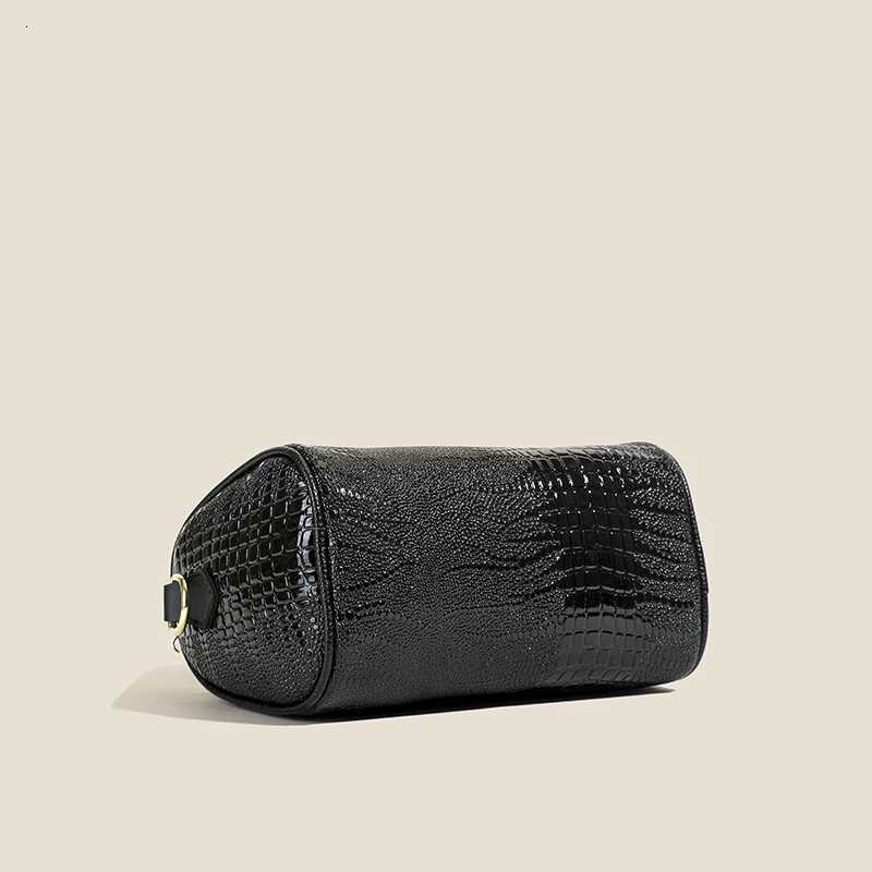 Small Handbag Womens Fashion Shoulder Crossbody Bag Solid Color Black Z251018