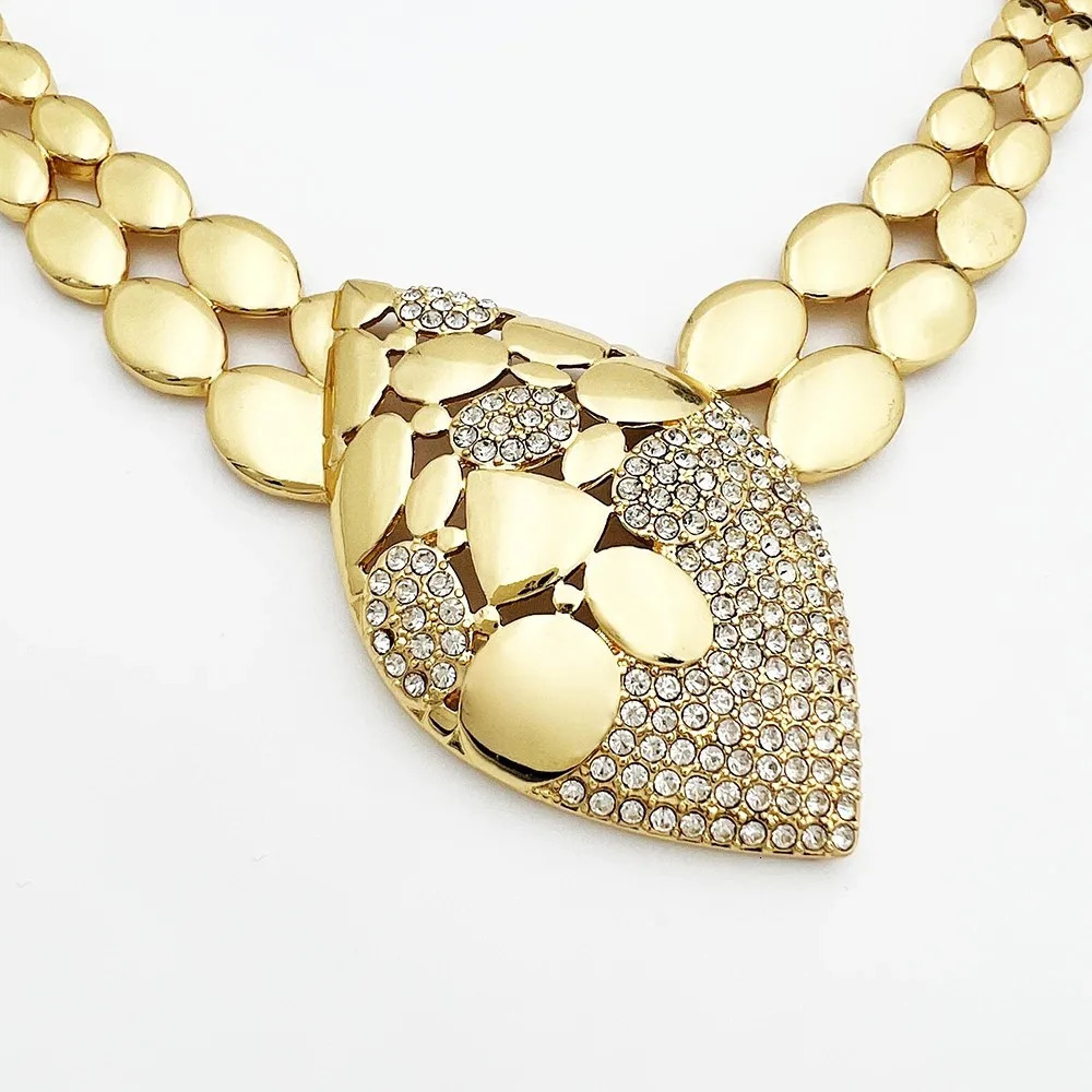 Quality Women Jewelry Sets Dubai Trending Gold Color Necklace Earrings Ring Bracelet Wedding Party Gift 251016