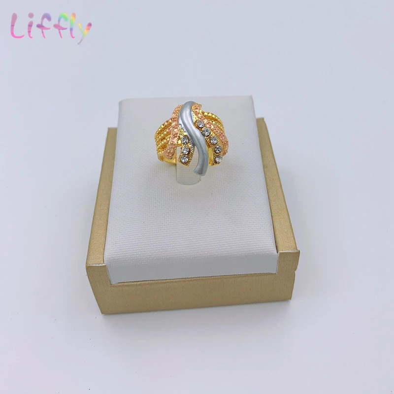 African Dubai 24k Gold Plated Choker Necklace Jewelry Set for Women Bridal Wedding Crystal Bracelet Earrings Jewellery 251016