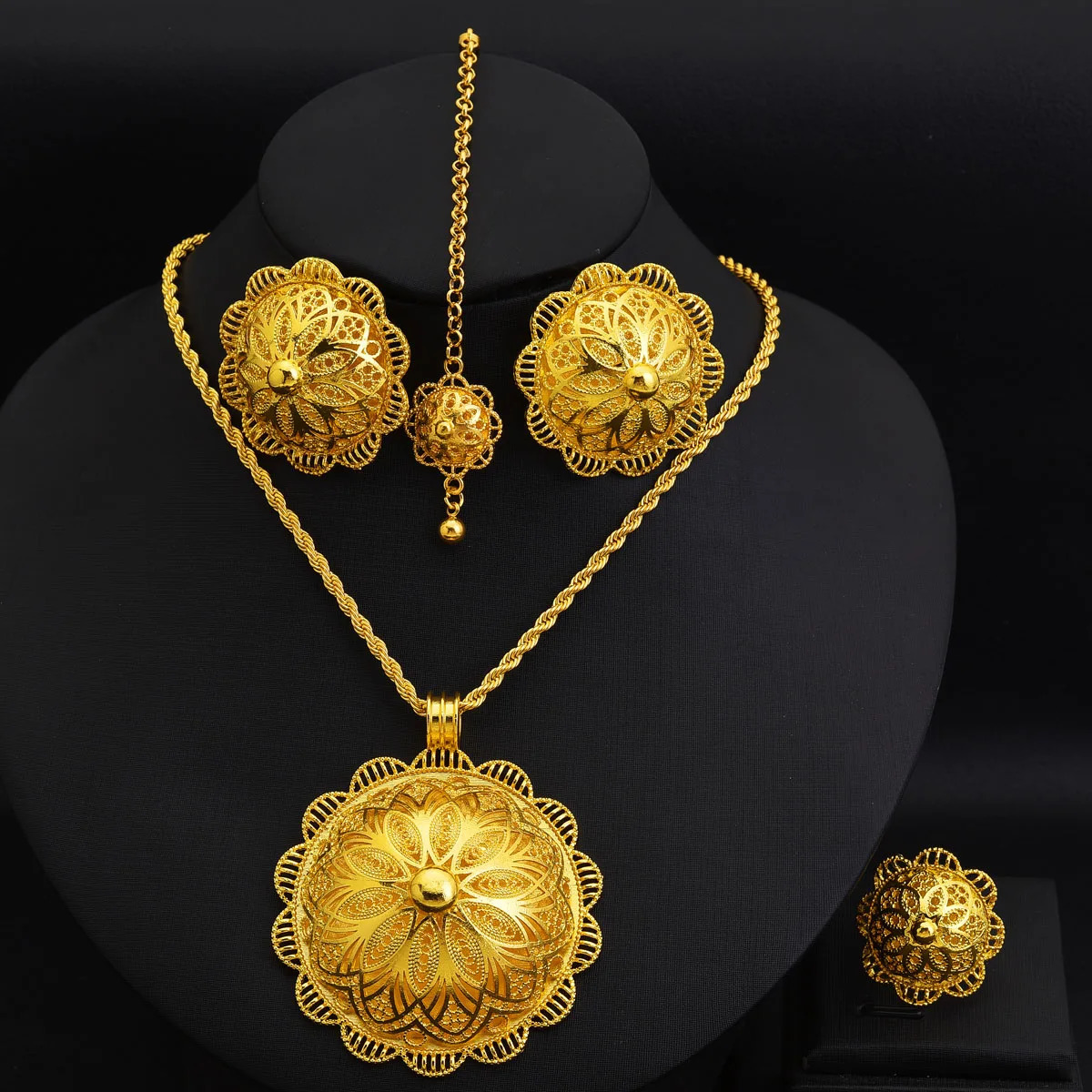 Dubai Arab Women Exquisite Jewelry Set Big Pendant Necklace Ring Earrings Head Chain African Bride Wedding Tradional Gift 251016