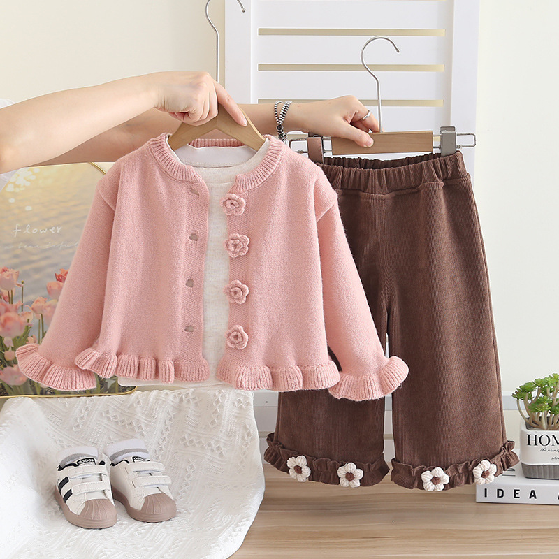 Girls' autumn outfit set 2025 new style baby girl spring and autumn four flower sweater three piece set fashionable Korean version trend free shi