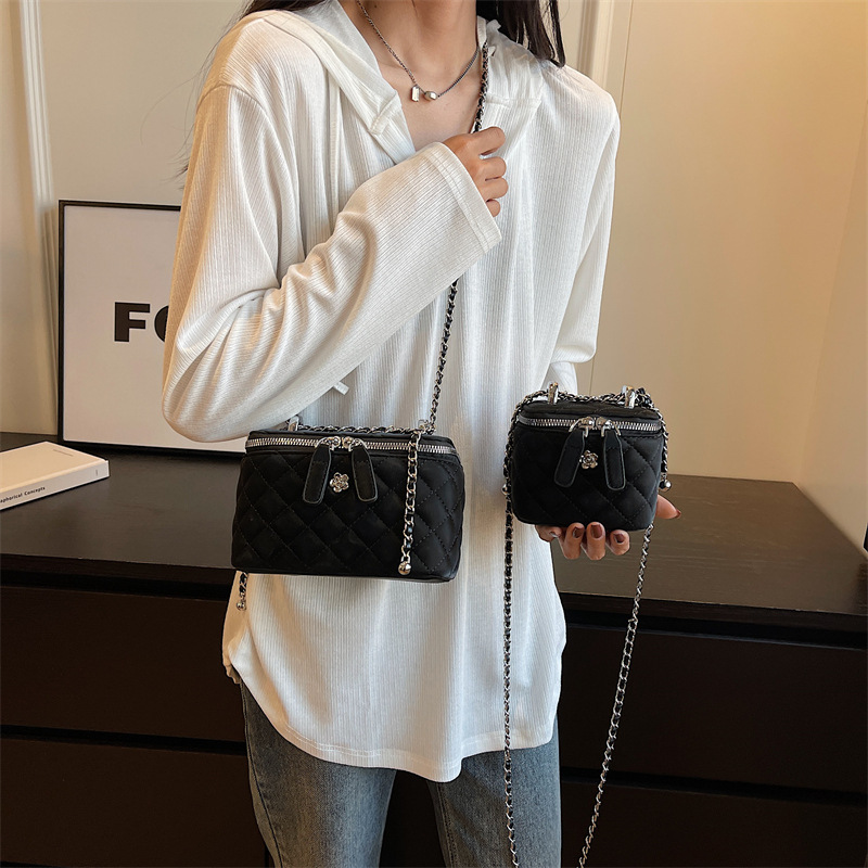 Free shipping designer Fashion Bags Fashion mini bag women chain bag single shoulder crossbody bag luxurious